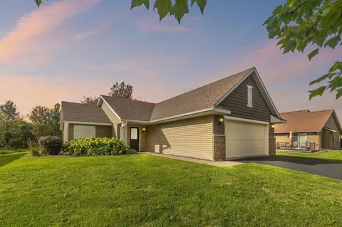 6479 204th St N, Forest Lake, MN 55025