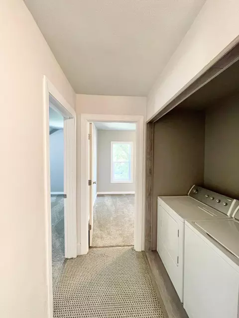 Entry Way - 104 S Park Ave, Springfield, MN 56087 photo 8 of 8