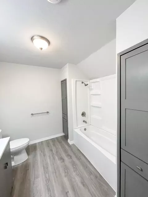 Bath - 104 S Park Ave, Springfield, MN 56087 photo 4 of 6