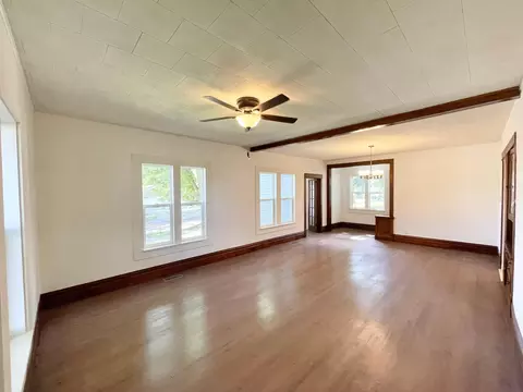 Living - 104 S Park Ave, Springfield, MN 56087 photo 4 of 7