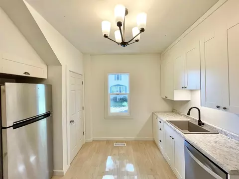 Kitchen - 104 S Park Ave, Springfield, MN 56087 photo 5 of 8