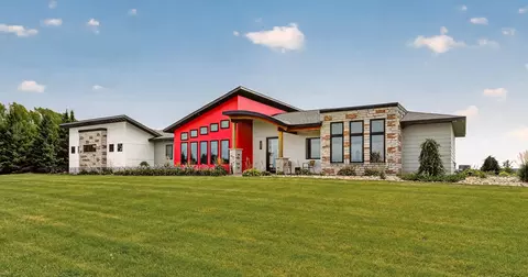 3735 Simpson Rd SE, Rochester, MN 55904