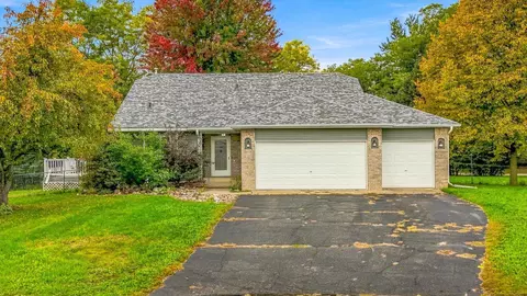 704 Watab Ct, Sartell, MN 56377