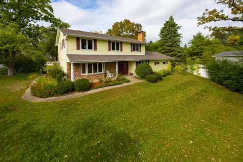 5600 W 70th St, Edina, MN 55439