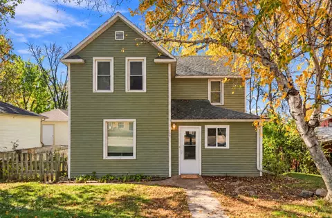 130 Birch St SE, New London, MN 56273