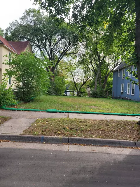 2206 N 6th St N, Minneapolis, MN 55411