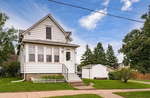 Exterior - 6015 Greene St, Duluth, MN 55807 photo 3 of 7