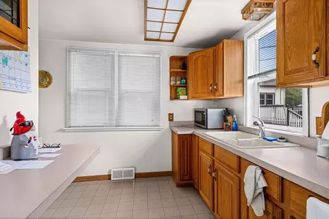 Kitchen - 6015 Greene St, Duluth, MN 55807 photo 3 of 3