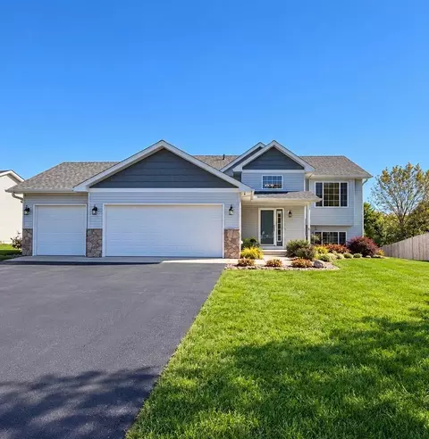 911 Morrison Ave S, Annandale, MN 55302