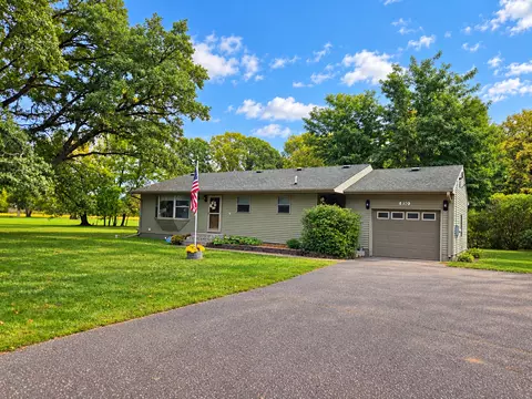 850 S Alger Ave, Rush City, MN 55069