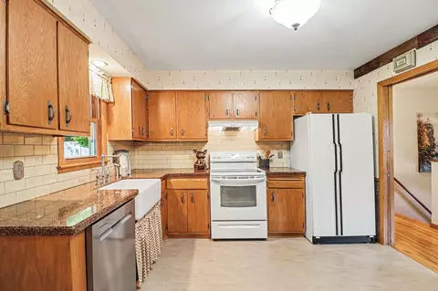 Kitchen - 1680 Spruce Dr, Red Wing, MN 55066 photo 1 of 2