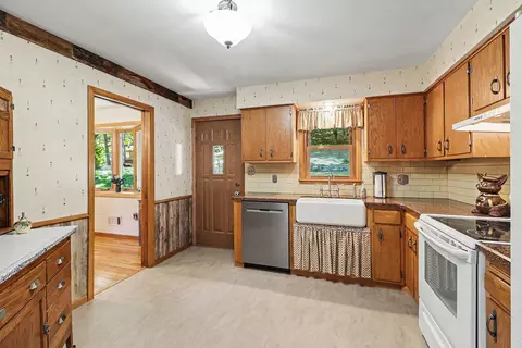 Kitchen - 1680 Spruce Dr, Red Wing, MN 55066 photo 2 of 2