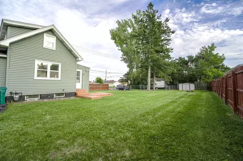 Exterior - 5132 Juniata St, Duluth, MN 55804 photo 4 of 6