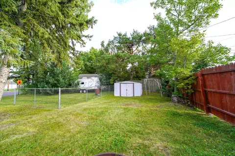 Exterior - 5132 Juniata St, Duluth, MN 55804 photo 6 of 6