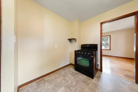 Entry Way - 2210 2nd Ave NW, Faribault, MN 55021 photo 1 of 2