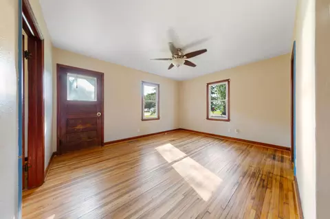 Living - 2210 2nd Ave NW, Faribault, MN 55021 photo 2 of 3