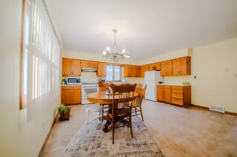 Kitchen - 424 24th Ave N, Saint Cloud, MN 56303 photo 3 of 4