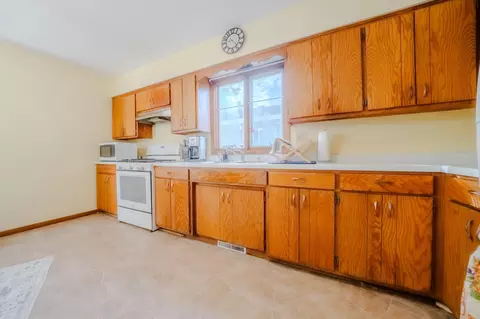 Kitchen - 424 24th Ave N, Saint Cloud, MN 56303 photo 1 of 4