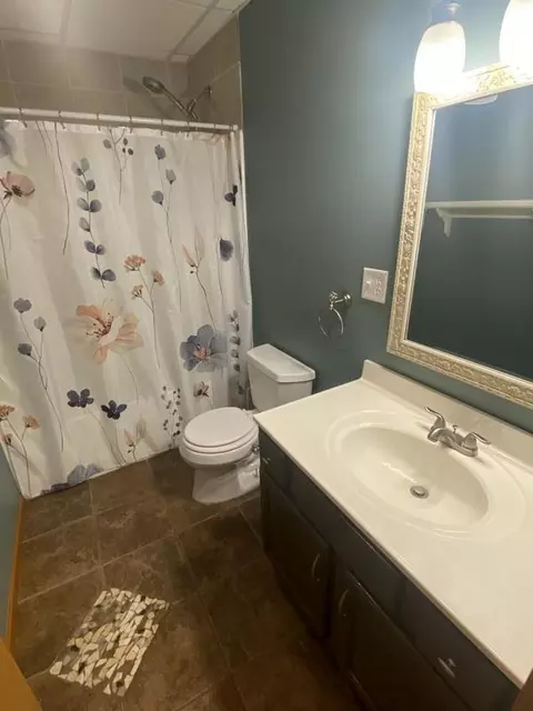 Bath - 9061 Twins St, Brainerd, MN 56401 photo 1 of 2