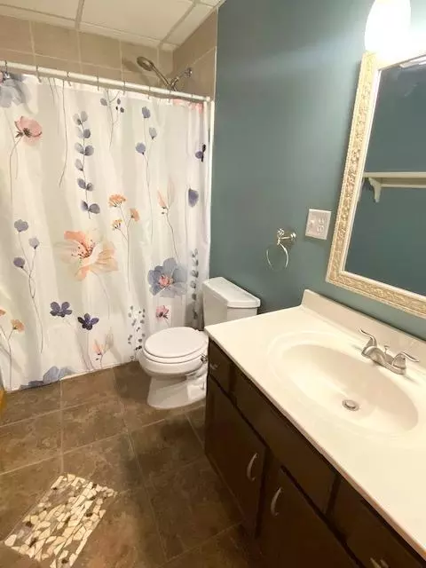 Bath - 9061 Twins St, Brainerd, MN 56401 photo 2 of 2