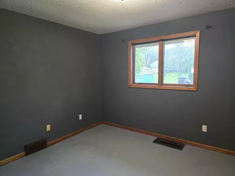 Bedroom - 504 Circle Dr, Rushmore, MN 56168 photo 5 of 6
