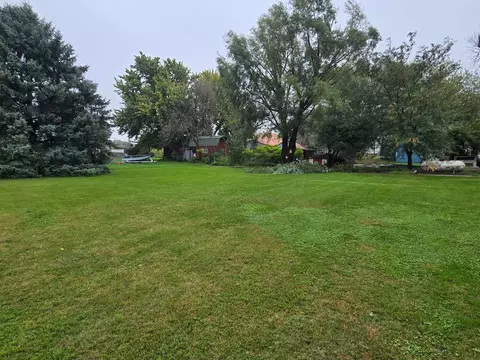 Exterior - 504 Circle Dr, Rushmore, MN 56168 photo 7 of 7