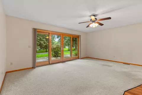 Living - 2516 Crestview Ln, Brainerd, MN 56401 photo 2 of 4