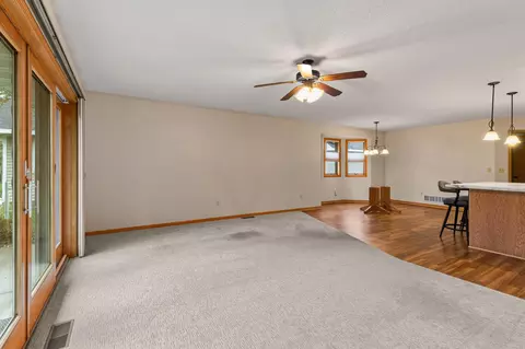 Living - 2516 Crestview Ln, Brainerd, MN 56401 photo 3 of 4