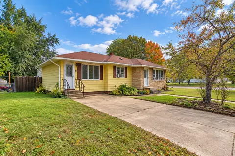 821 3rd Ave NE, Staples, MN 56479
