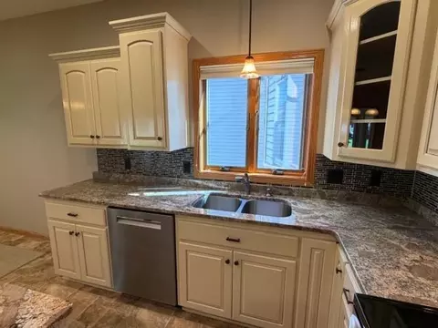 Kitchen - 4235 4th St S, Saint Cloud, MN 56301 photo 7 of 8
