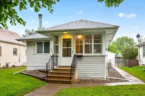 317 6th Ave S, South Saint Paul, MN 55075