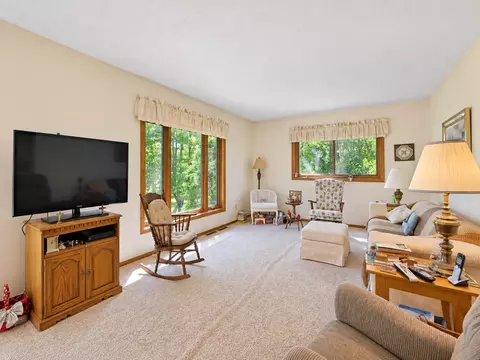 Living - 5583 Legend Ln, Brainerd, MN 56401 photo 1 of 5