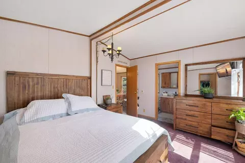 Bedroom - 175 W Stark Rd, Esko, MN 55733 photo 3 of 4