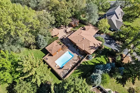 1615 Laurel Ave, Hudson, WI 54016