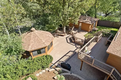 1615 Laurel Ave, Hudson, WI 54016