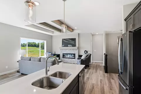 676 Goldenrod Ct, Delano, MN 55328