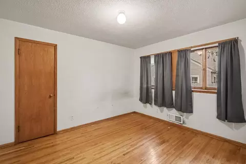 Bedroom - 849 8th Ave SW, Faribault, MN 55021 photo 1 of 7