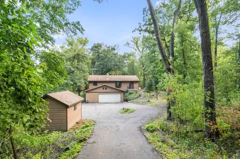 9432 Old Concord Blvd, Inver Grove Heights, MN 55076