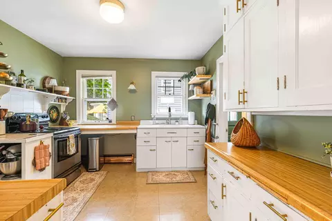 Kitchen - 1322 3rd St N, Fargo, ND 58102 photo 1 of 5