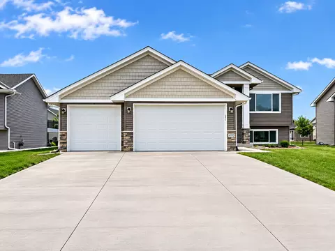 1213 Olivia Street Se St SE, New Prague, MN 56071