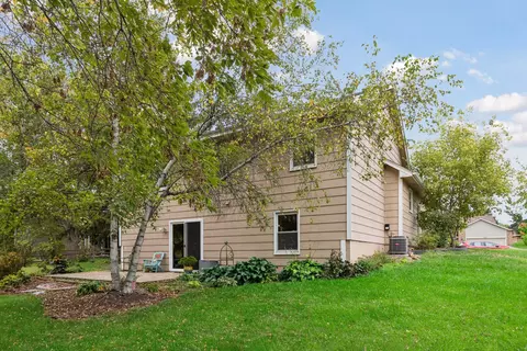 Exterior - 4482 Oak Pond Rd, Eagan, MN 55123 photo 5 of 8