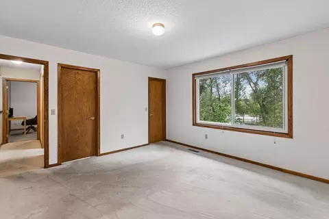 Bedroom - 4482 Oak Pond Rd, Eagan, MN 55123 photo 2 of 8