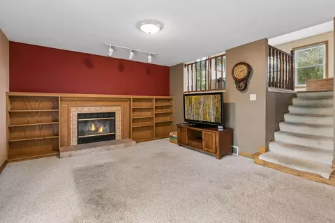 Living - 4482 Oak Pond Rd, Eagan, MN 55123 photo 9 of 9