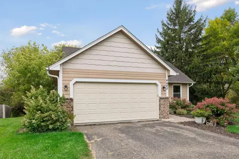 Exterior - 4482 Oak Pond Rd, Eagan, MN 55123 photo 3 of 8