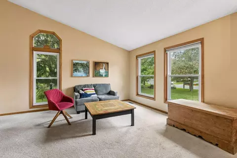 Living - 4482 Oak Pond Rd, Eagan, MN 55123 photo 4 of 9