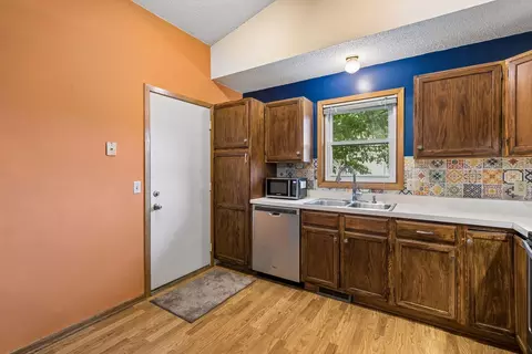 Kitchen - 4482 Oak Pond Rd, Eagan, MN 55123 photo 2 of 4