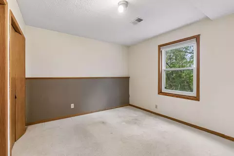 Bedroom - 4482 Oak Pond Rd, Eagan, MN 55123 photo 7 of 8