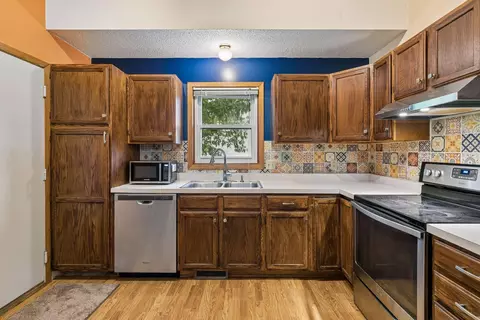 Kitchen - 4482 Oak Pond Rd, Eagan, MN 55123 photo 1 of 4