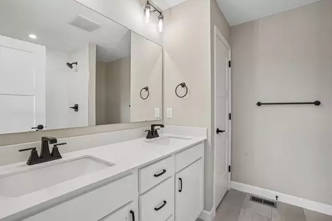 Bath - 849 Walnut Grove Ln, Hanover, MN 55341 photo 1 of 2