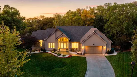 4750 Goldenrod Ln N, Plymouth, MN 55442